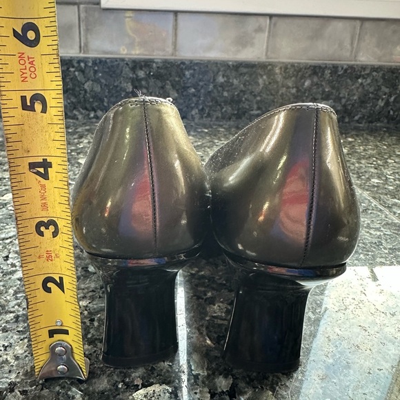 Stuart Weitzman Metallic Gold Bronze Dressy Heels Pumps Shoes Square Toe Size 8 - Picture 10 of 15